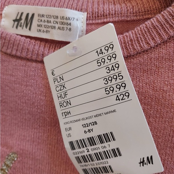 New H&M Christmas/Winter sweater - Picture 3 of 4